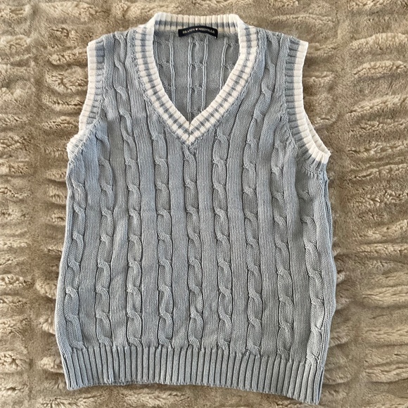 Brandy Melville Cable-Knit Sweater Vest - Picture 1 of 3